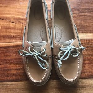 Sperry boat shoes